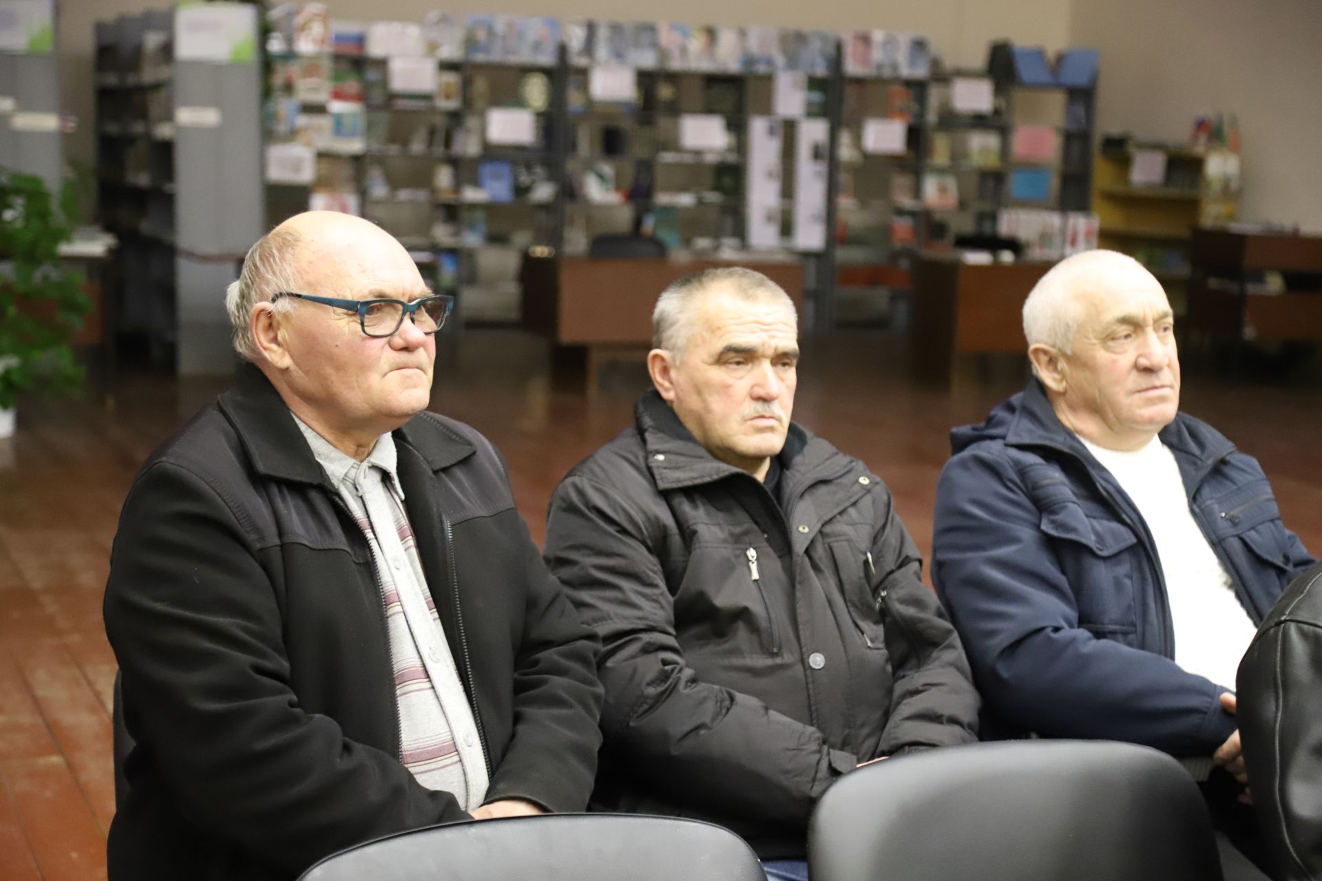 Кузгатсаң, авыр таш та җиңеләя