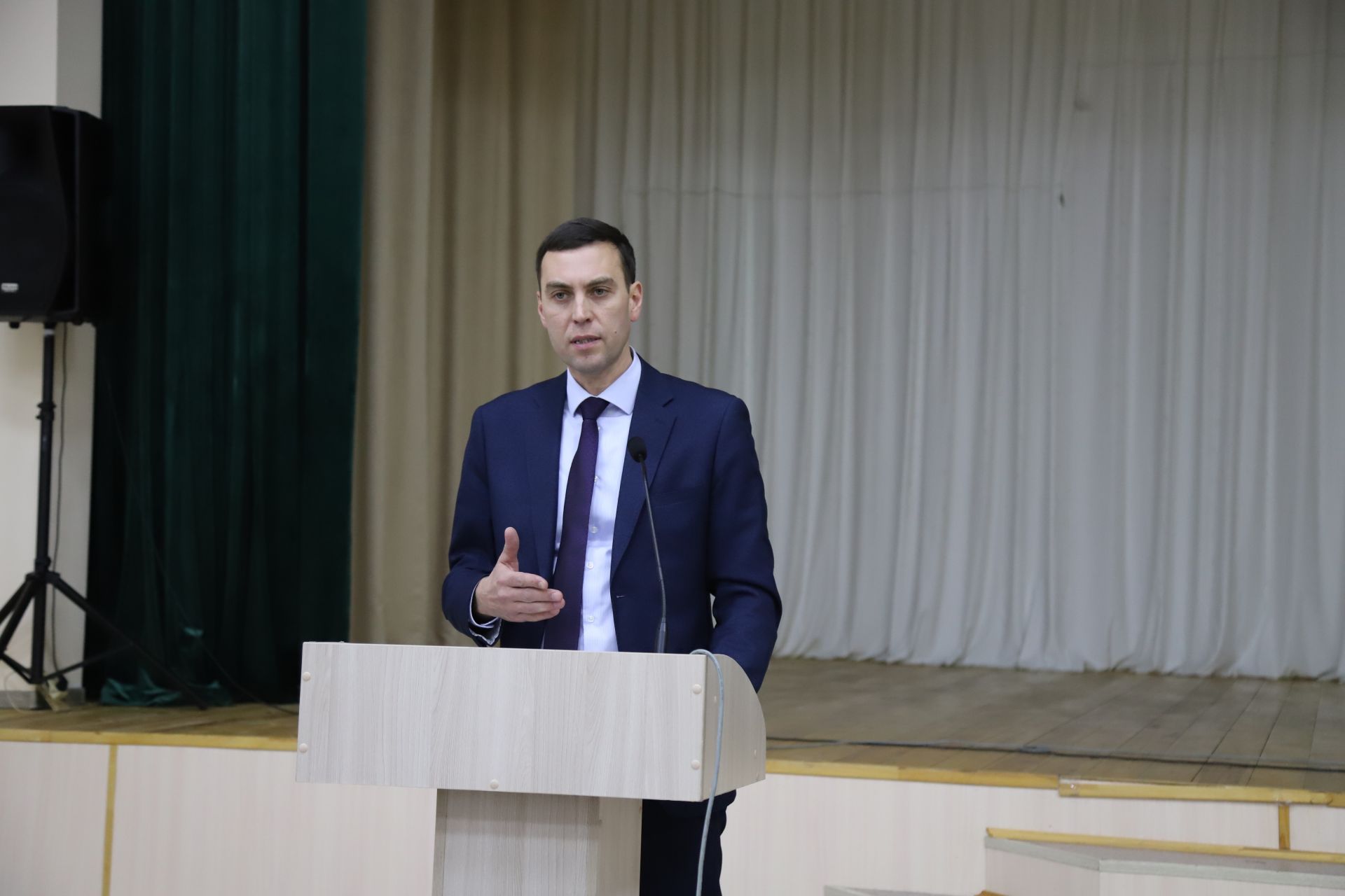 Кузгатсаң, авыр таш та җиңеләя