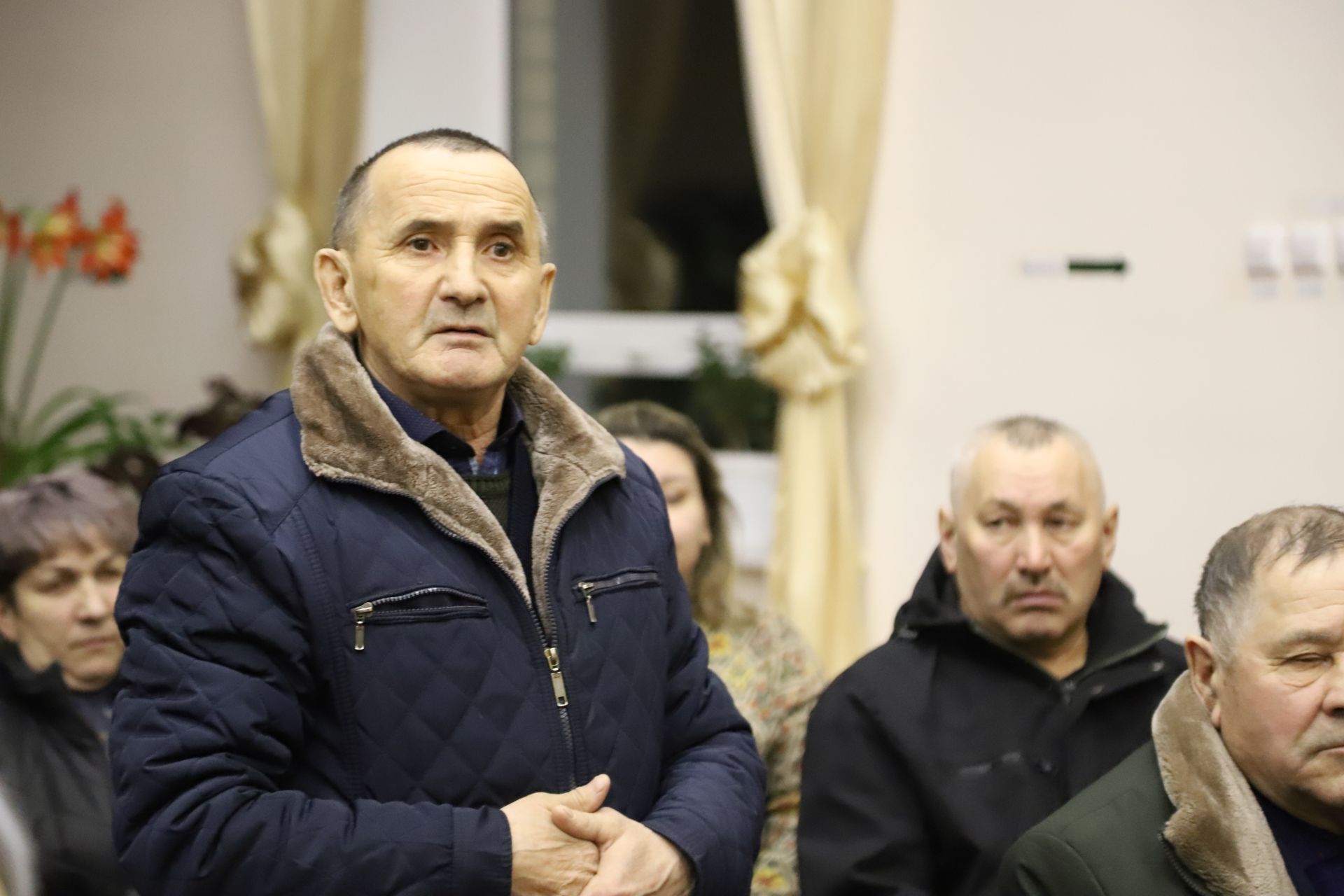 Кузгатсаң, авыр таш та җиңеләя