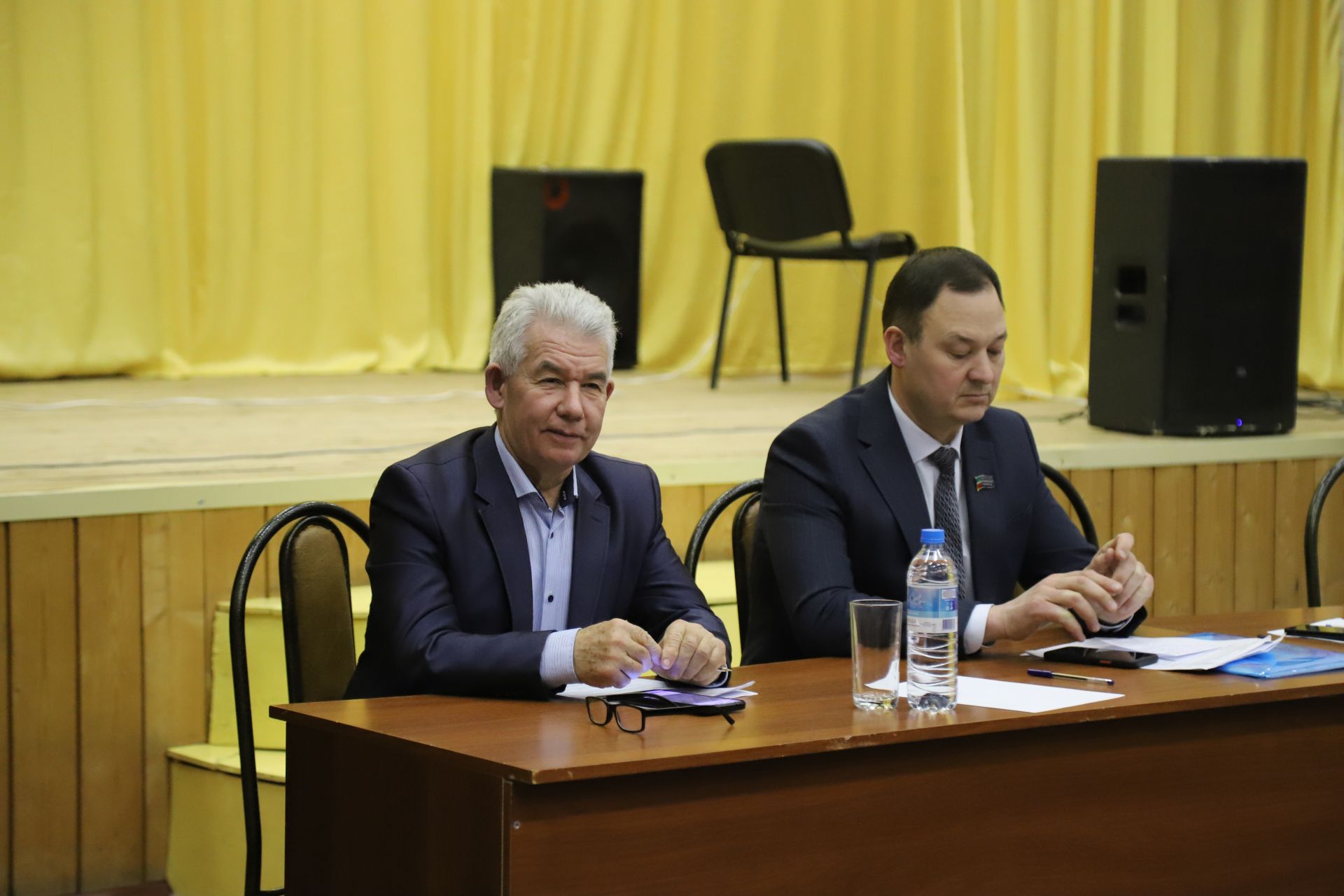 Кузгатсаң, авыр таш та җиңеләя