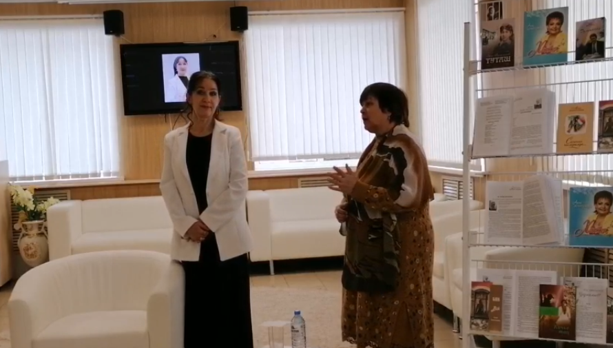 Айгөл Әхмәтгалиева белән очрашу (туры эфир)