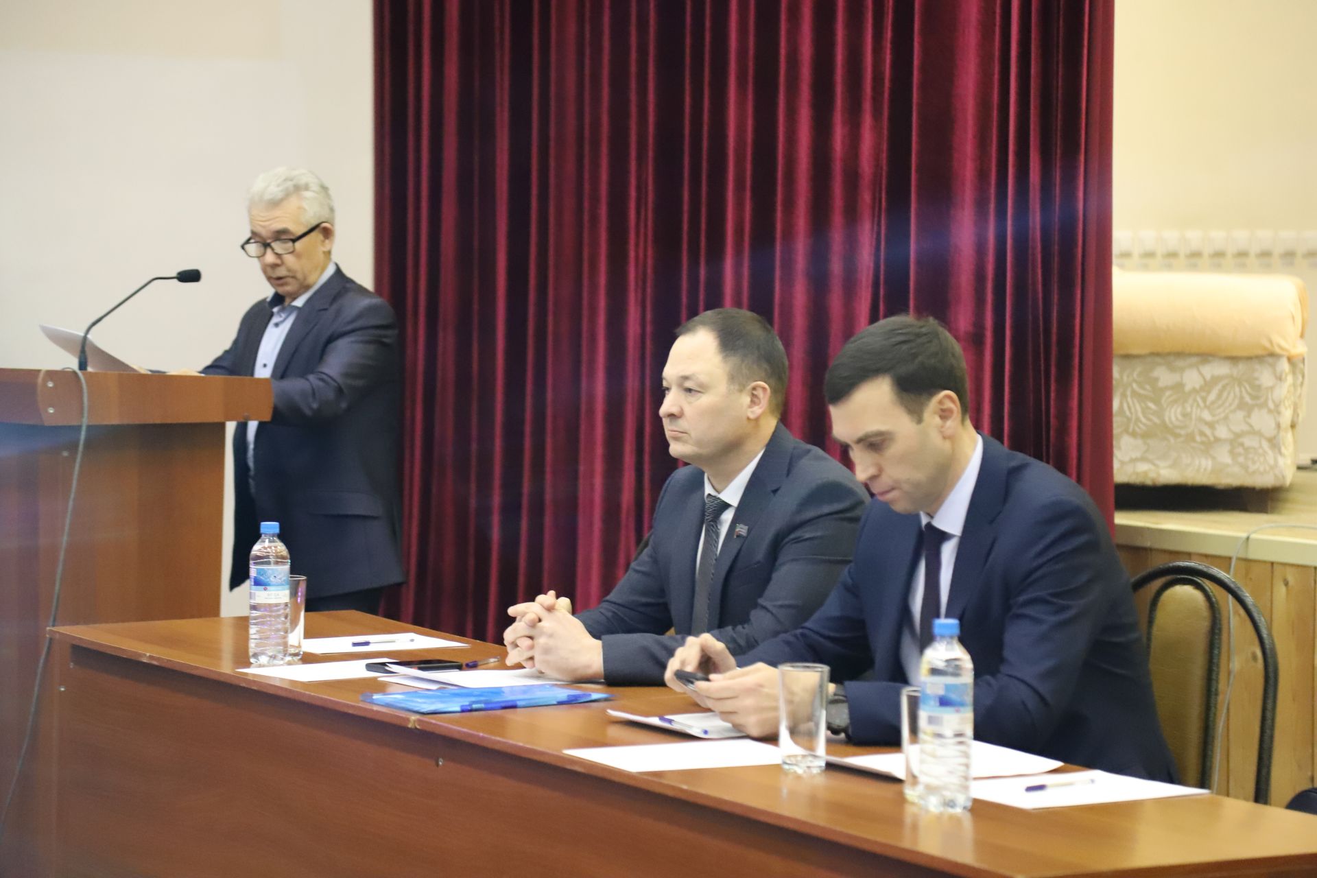 Кузгатсаң, авыр таш та җиңеләя