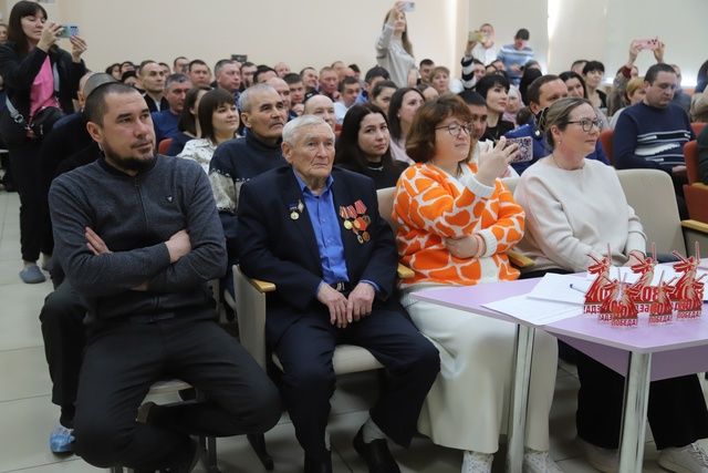 Бүген Мөслим лицеенда хәрби-патриотик җыр бәйгесе узды