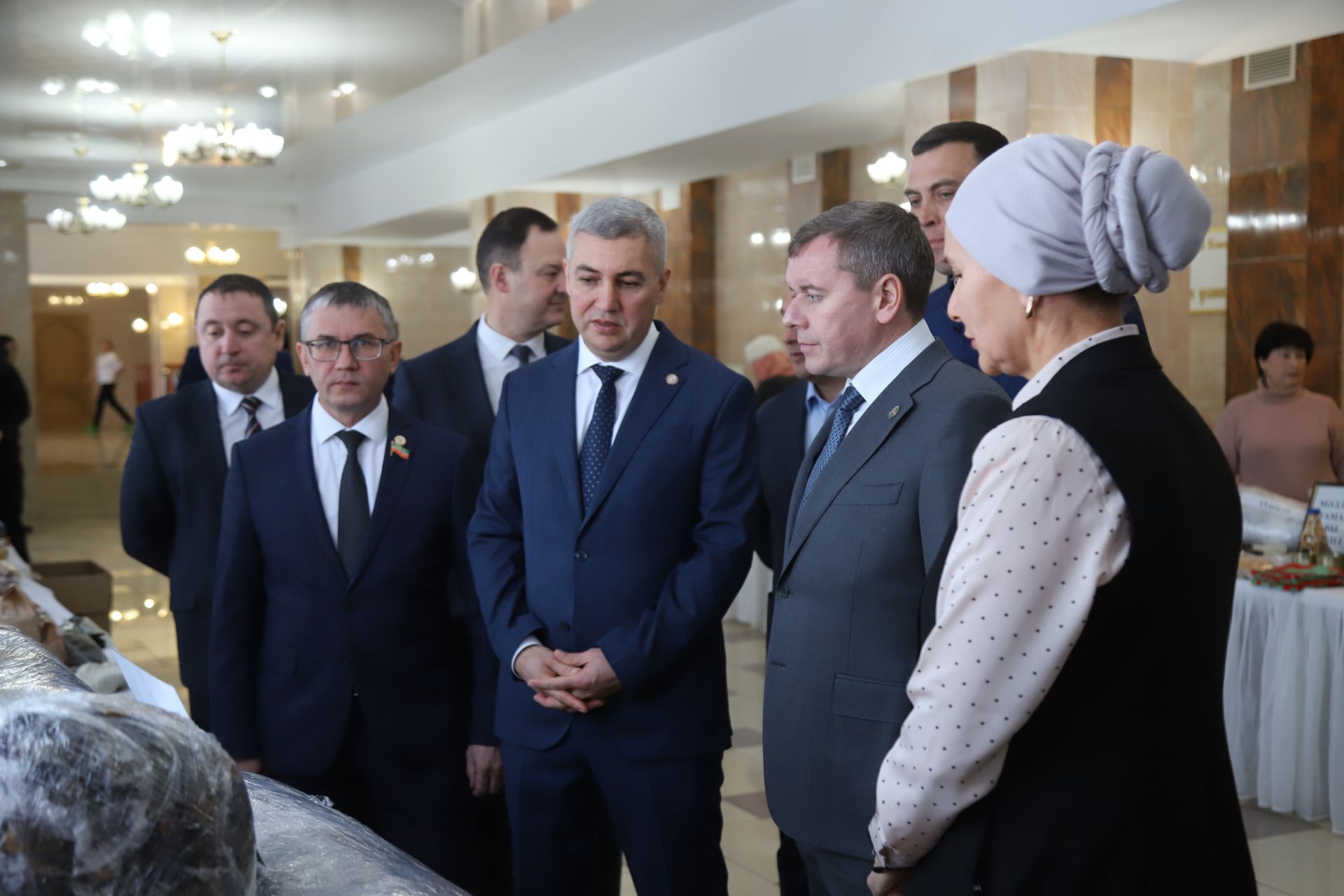 Бүген З. Басыйрова исемендәге район мәдәният йортында Мөслим район Советының IV чакырылыш XXXIX отчет сессиясе узды