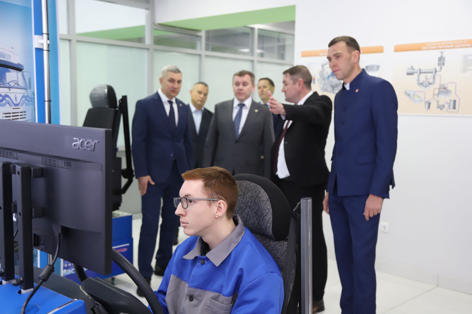 Бүген З. Басыйрова исемендәге район мәдәният йортында Мөслим район Советының IV чакырылыш XXXIX отчет сессиясе узды