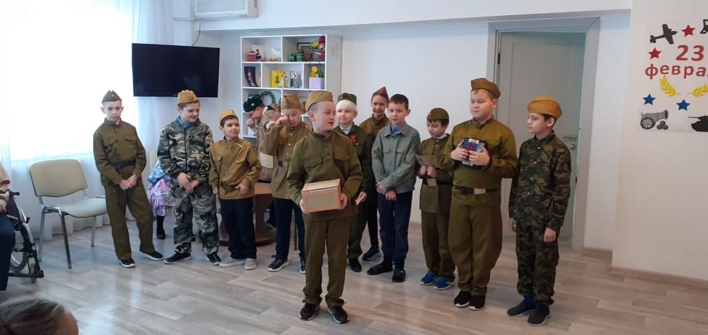 Мөслим гимназиясе укучылары өлкәннәргә театраль күренеш күрсәткәннәр