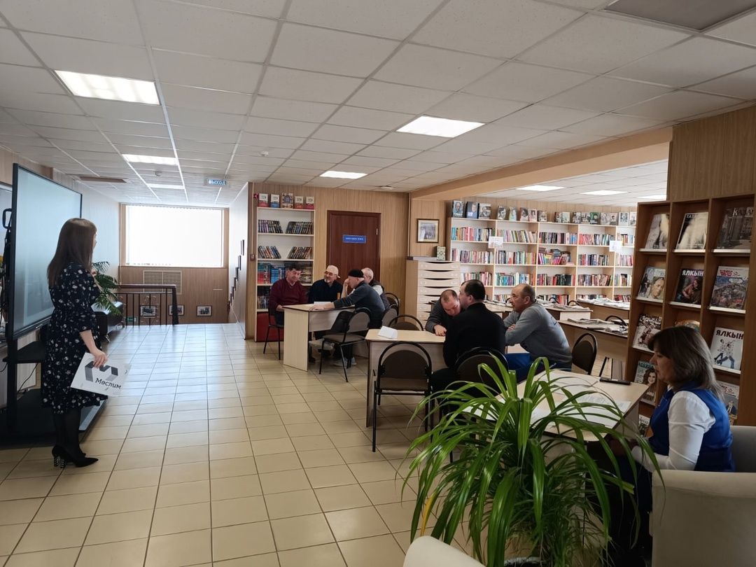 Кичә Мөслим үзәк китапханәсендә «Знатоки ПДД» исемле интеллектуаль уен үтте