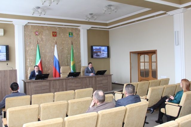 Кичә чисталык икеайлыгында башкарыласы эшләр буенча киңәшмә узды