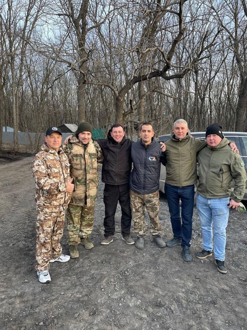 Район башлыгы Альберт Хуҗин җитәкчелегендә бертөркем райондашларыбыз МХОдәге егетләргә ярдәм йөге тапшырды