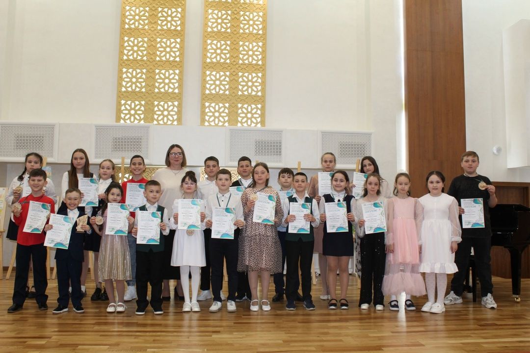 Кичә Мөслим балалар сәнгать мәктәбенең актлар залында балалар һәм яшүсмерләр арасында үткәрелгән «Моңлы Ык буйлары» V региональ яшь талантлар конкурс-фестиваленә йомгак ясалды
