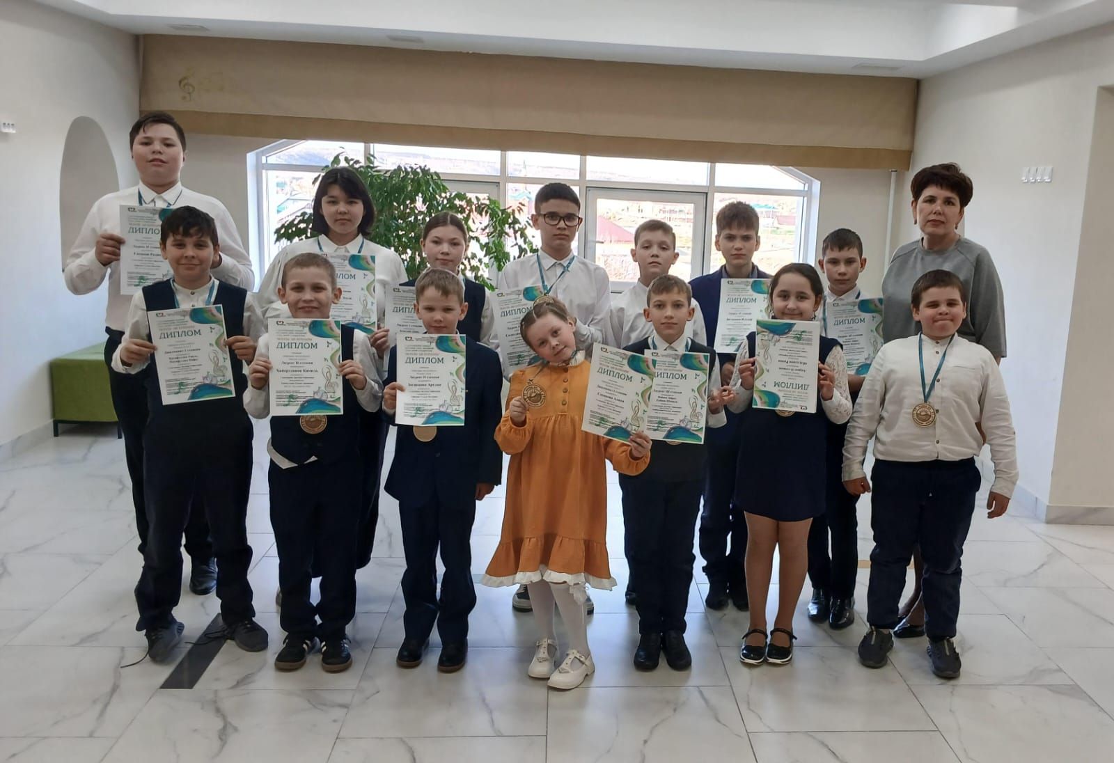 Кичә Мөслим балалар сәнгать мәктәбенең актлар залында балалар һәм яшүсмерләр арасында үткәрелгән «Моңлы Ык буйлары» V региональ яшь талантлар конкурс-фестиваленә йомгак ясалды