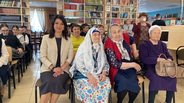 “Җиңү көнен алып килә язлар” исемле очрашу узды