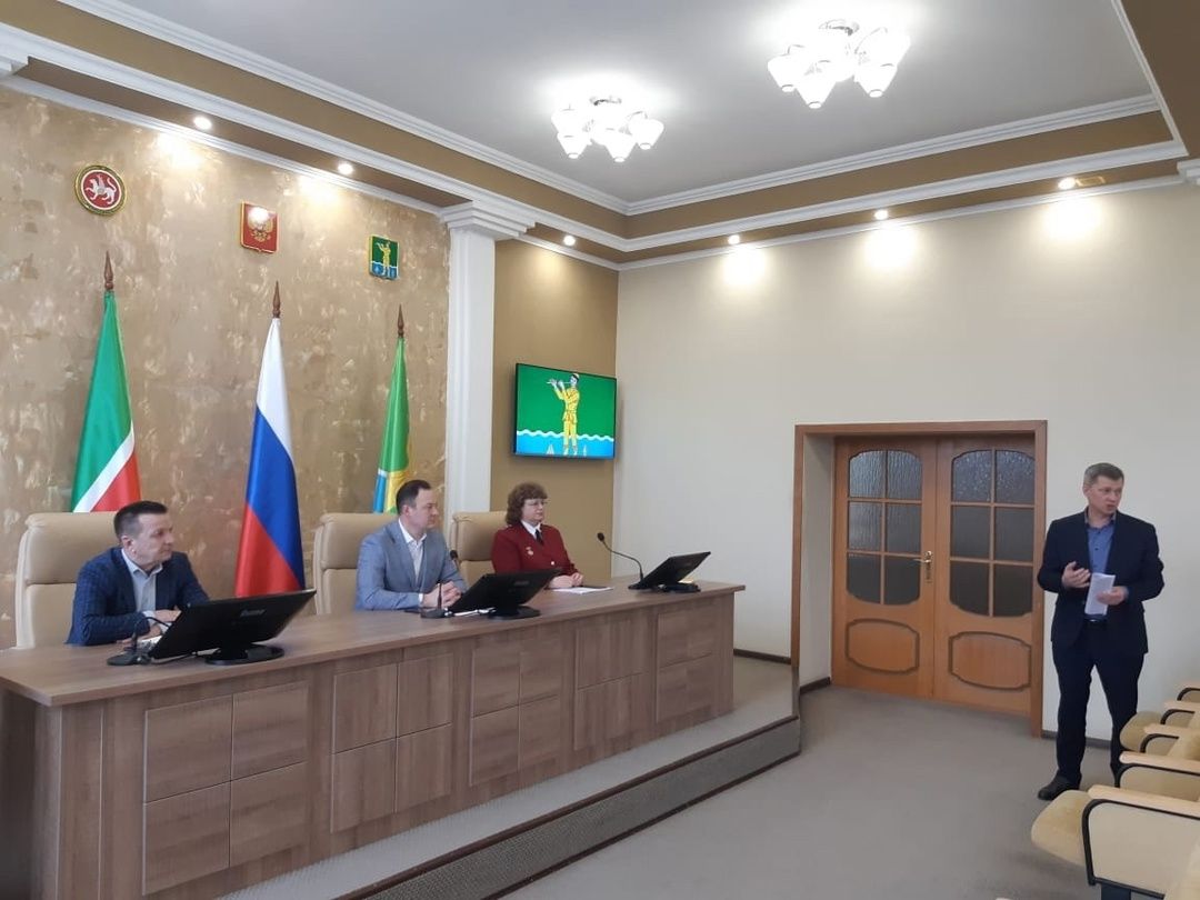 Мөслимдә эшлекле визит белән җитәкчеләр булды