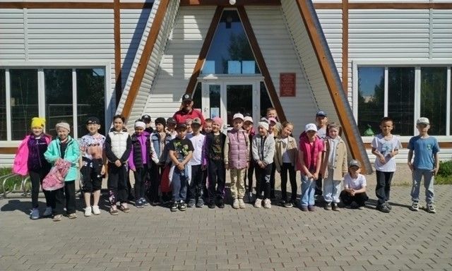 «Аргамак» ат комплексында балаларны көтеп алалар