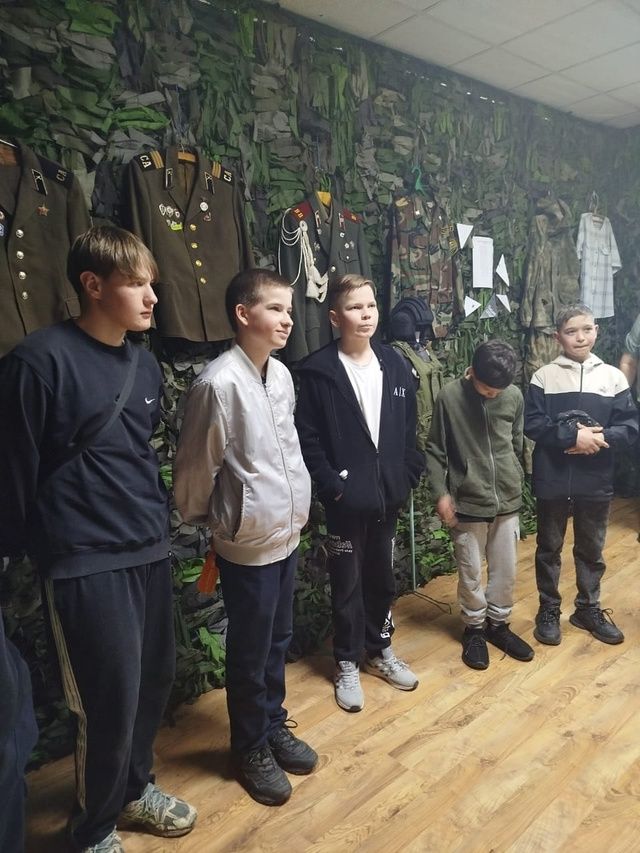 Тойгелде төп мәктәбе укучылары «Батырлар йорты»на һәм музейга кунакка килде