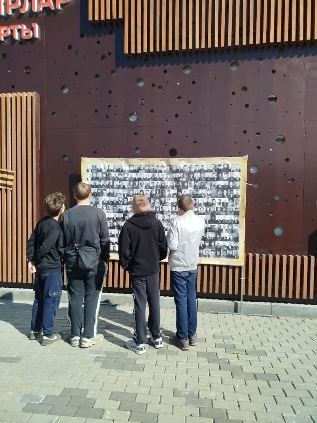 Тойгелде төп мәктәбе укучылары «Батырлар йорты»на һәм музейга кунакка килде