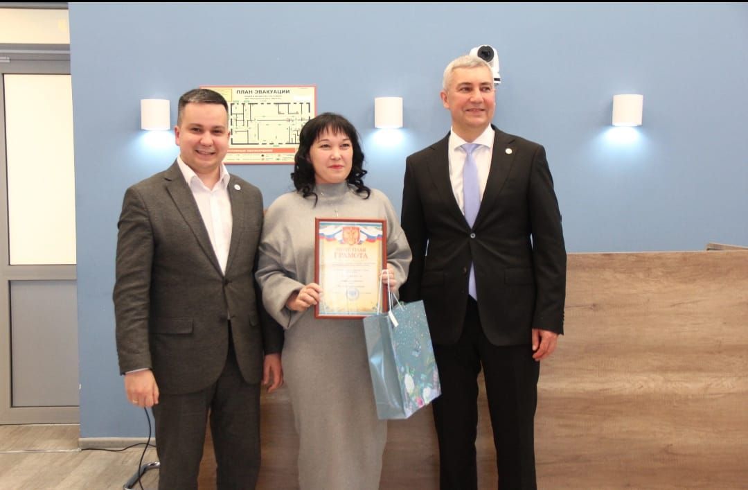 12 май — Шәфкать туташлары бәйрәме. Мөслим районында тантаналы чара