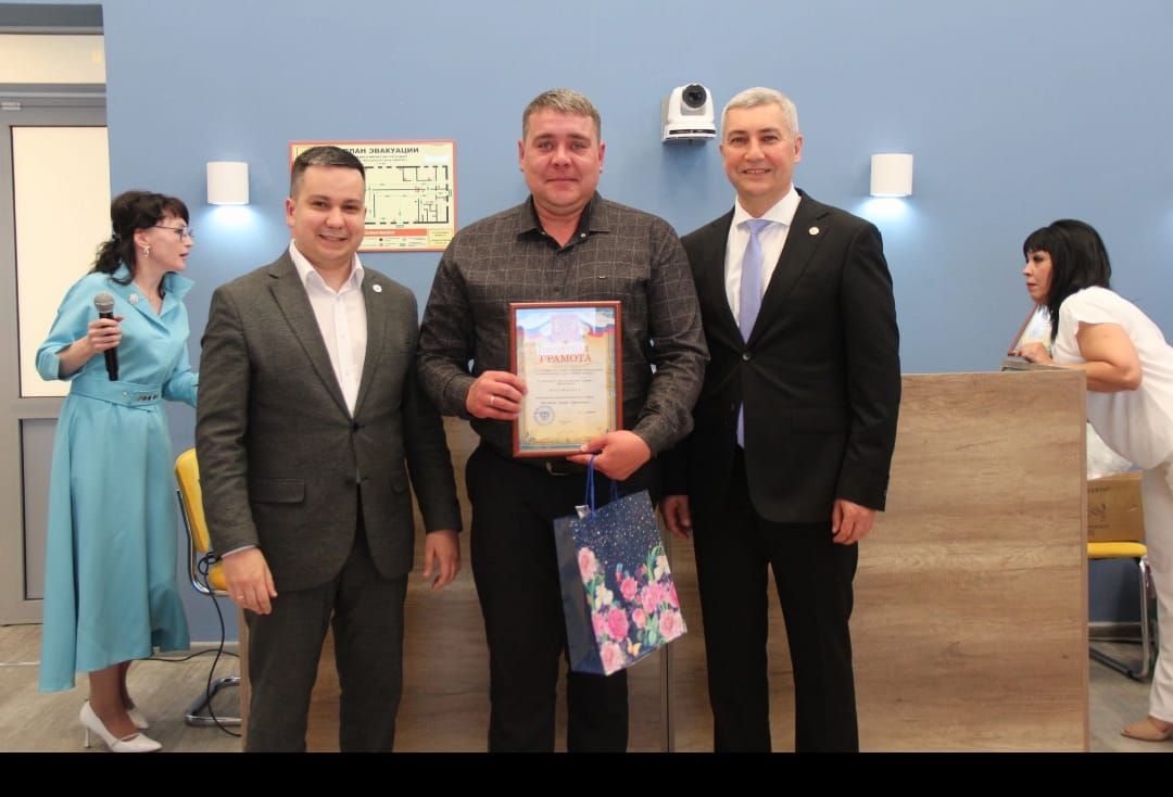 12 май — Шәфкать туташлары бәйрәме. Мөслим районында тантаналы чара