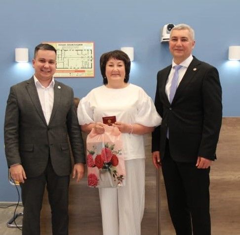12 май — Шәфкать туташлары бәйрәме. Мөслим районында тантаналы чара
