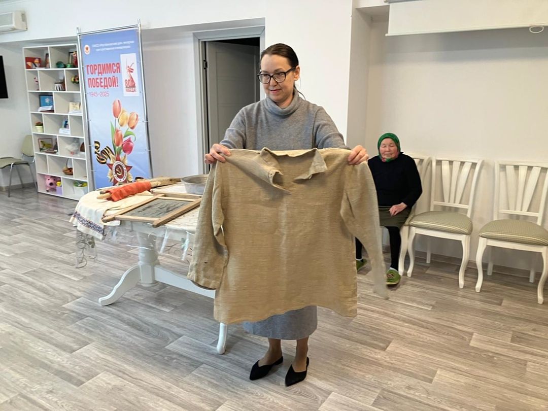 Яшьлек хатирәләрен кузгатып
