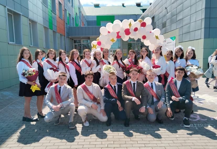 Мөслим мәктәпләрендә бүген соңгы кыңгырау бәйрәме (Гимназия)