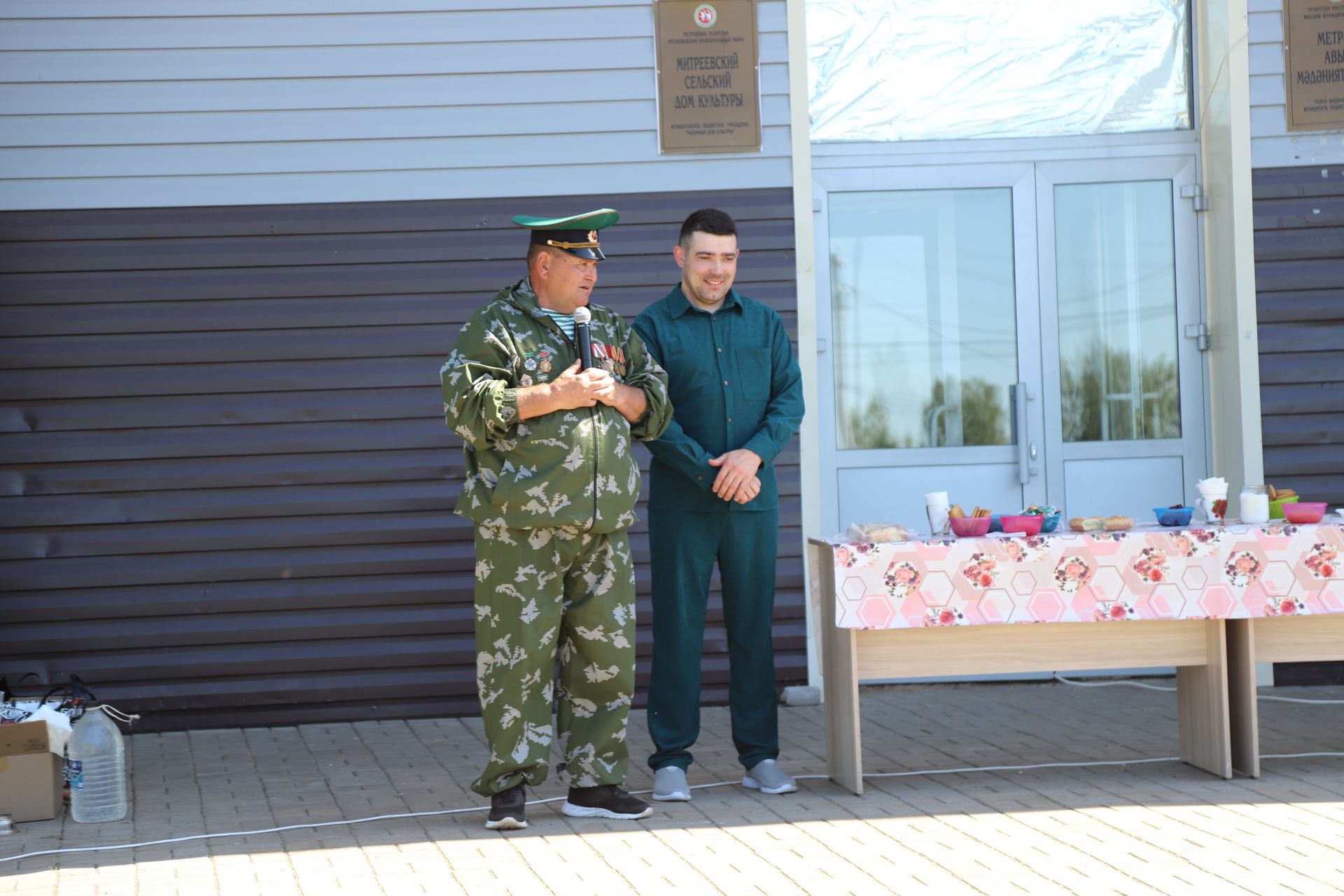 28 май – Чик сакчылары көне буларак билгеләп үтелә