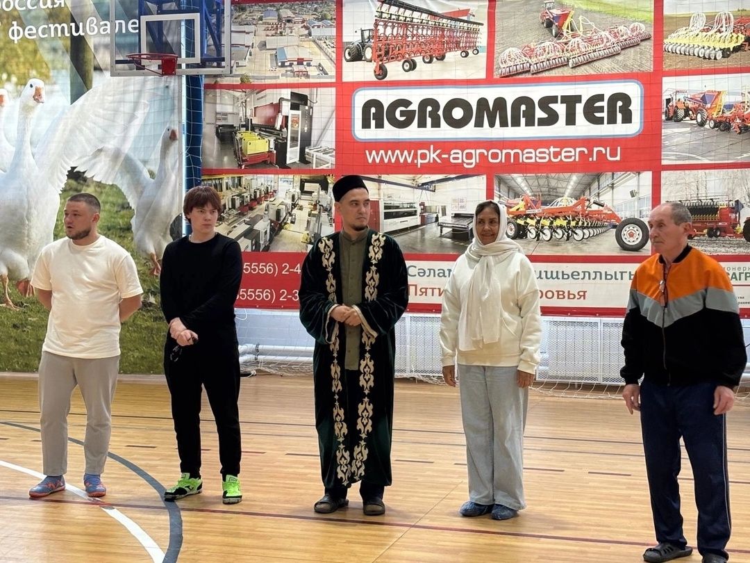 «Яшьлек» спорт комплексында май бәйрәмнәренә һәм райондашыбыз Фәйрүз Минһаҗетдинов истәлегенә футбол ярышлары узды.