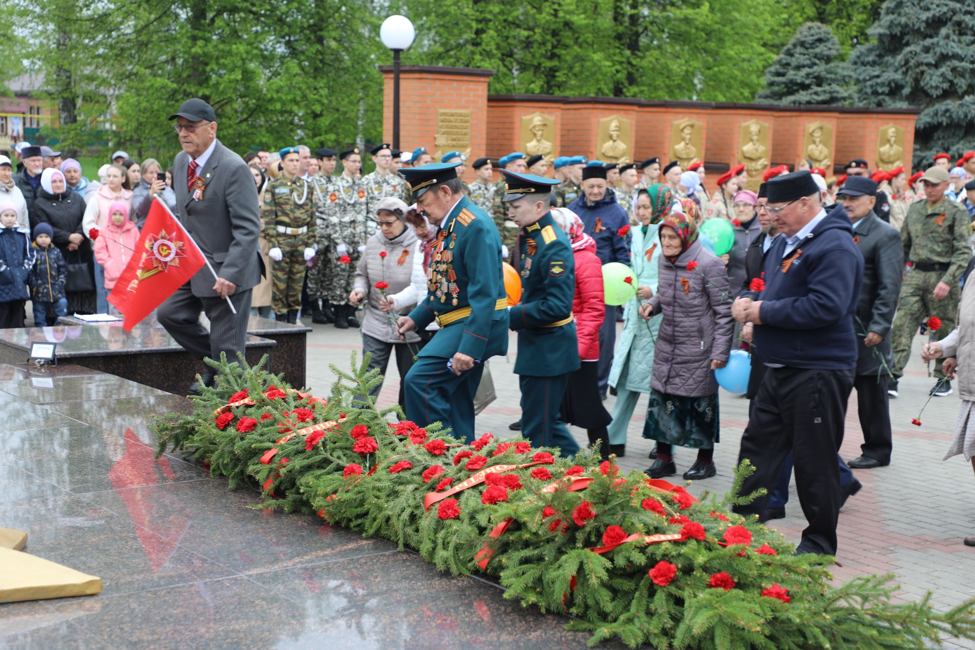 Бүген Мөслимдә Бөек Җиңүнең 80 еллыгына багышланган бәйрәм чаралары уза