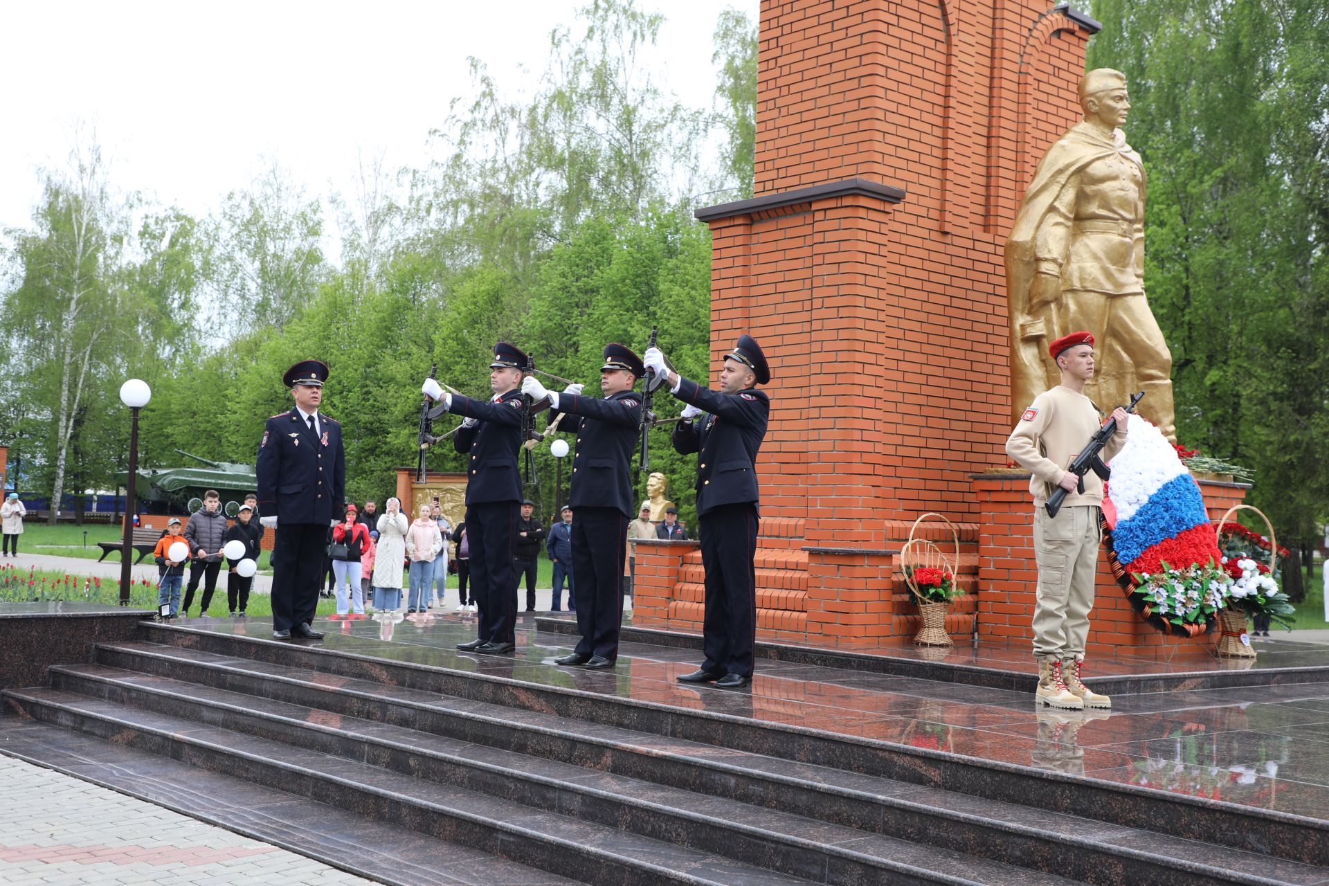 Бүген Мөслимдә Бөек Җиңүнең 80 еллыгына багышланган бәйрәм чаралары уза