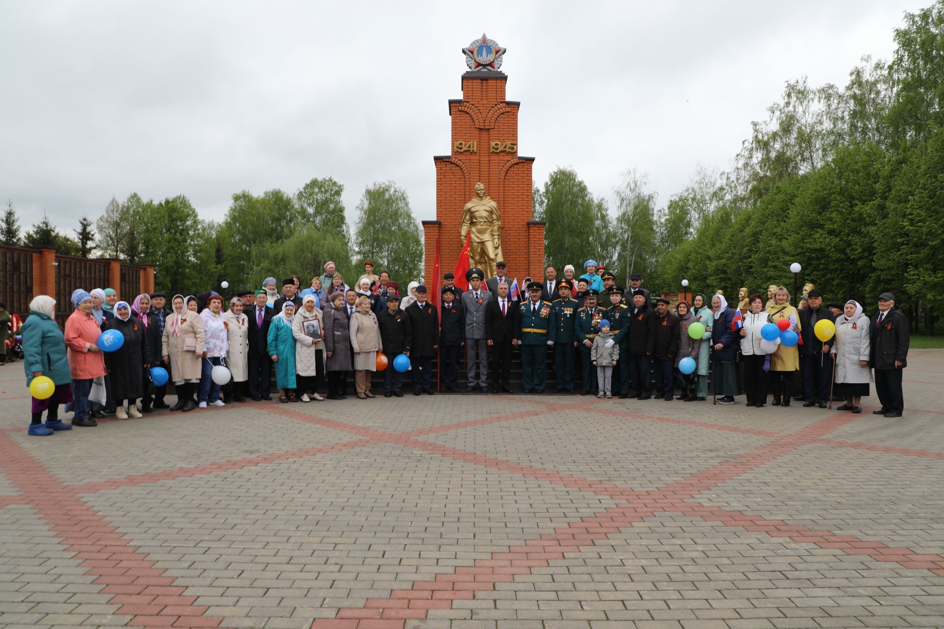 Бүген Мөслимдә Бөек Җиңүнең 80 еллыгына багышланган бәйрәм чаралары уза