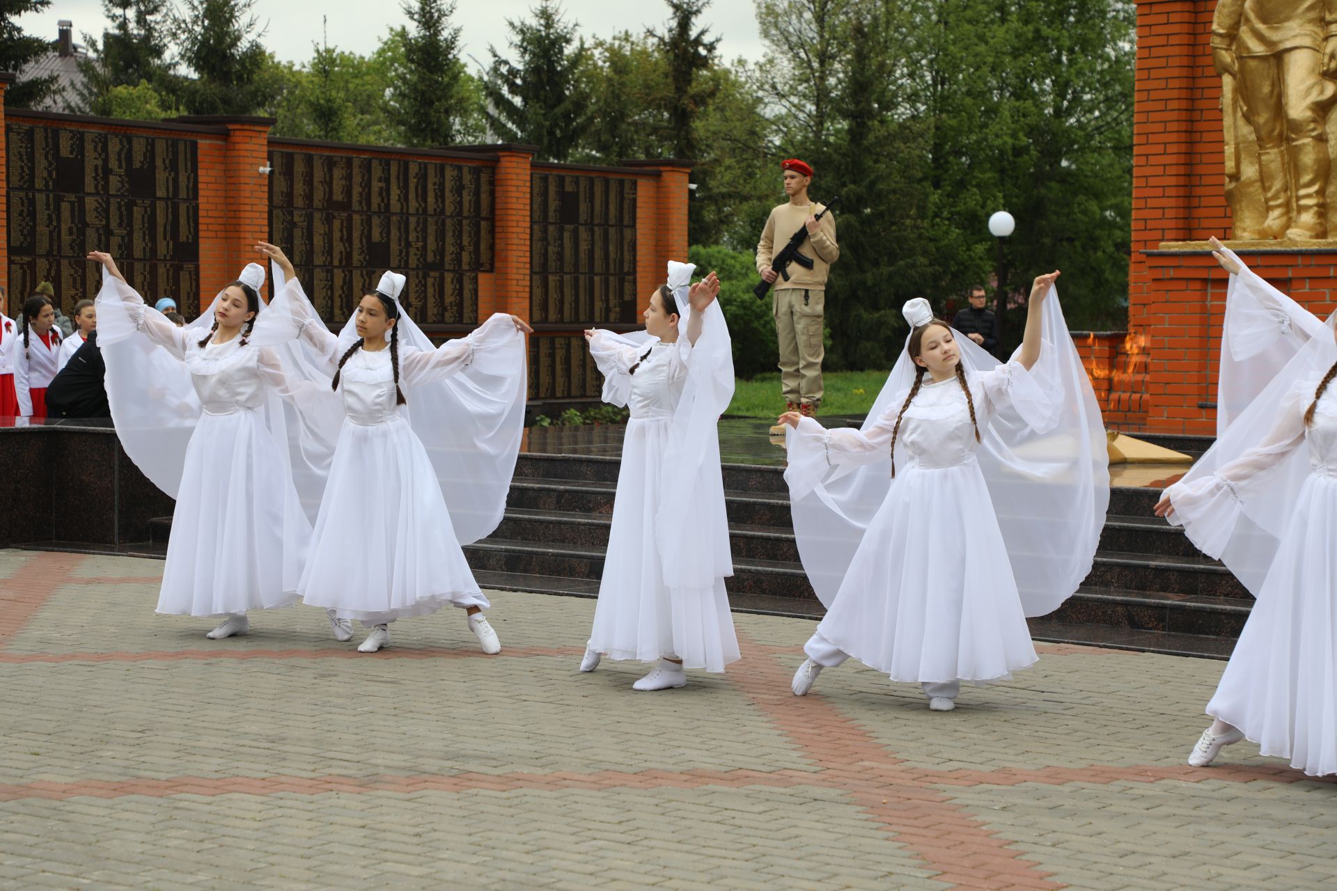Бүген Мөслимдә Бөек Җиңүнең 80 еллыгына багышланган бәйрәм чаралары уза