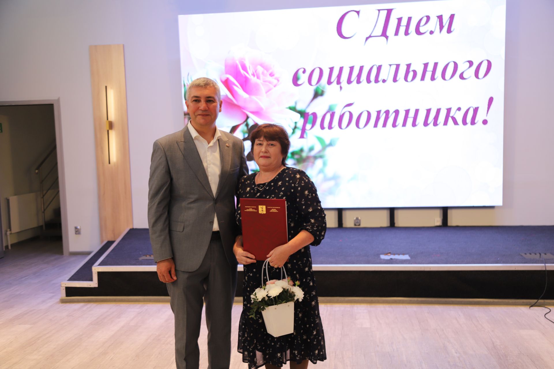 Хезмәттә – күңел җылысы