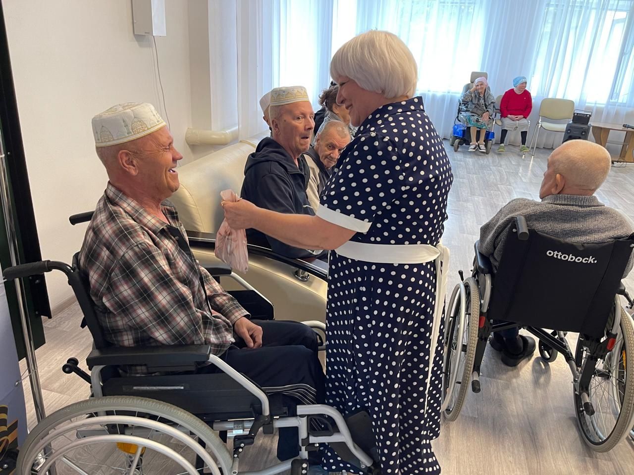 Бөтендөнья яшьләр көне: Күңелле бәйрәм һәм мәхәббәт белән салынган көн