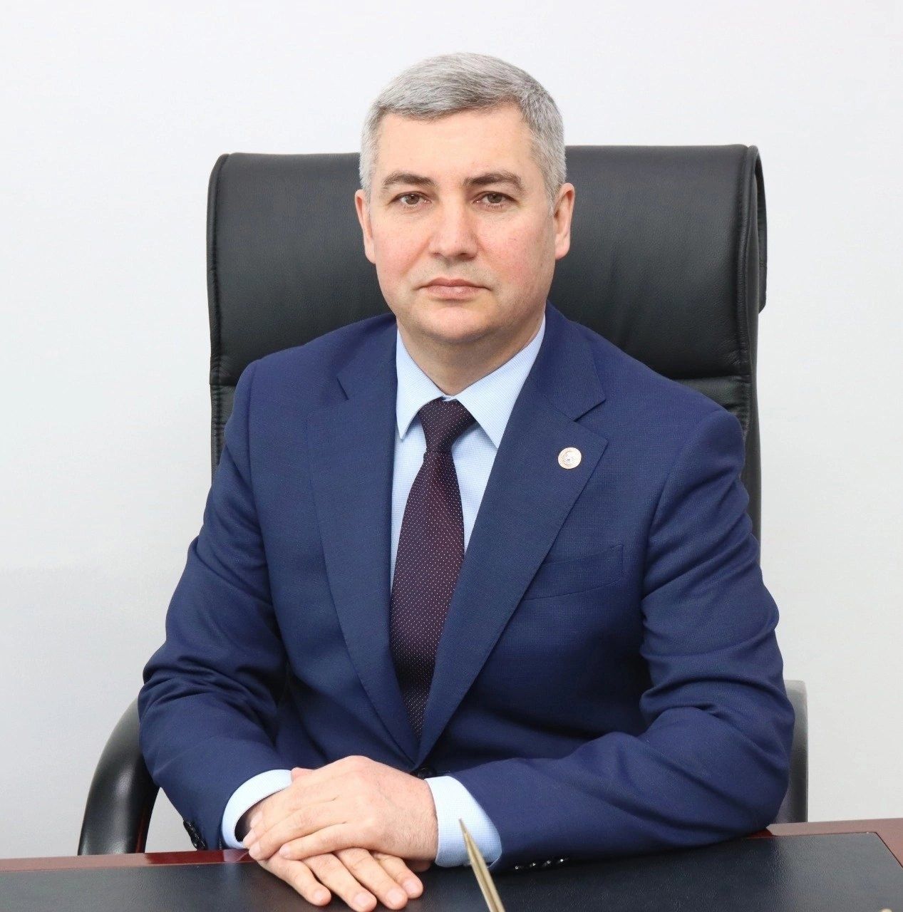 Район башлыгы Альберт Хуҗинны гомер бәйрәме белән котлыйбыз