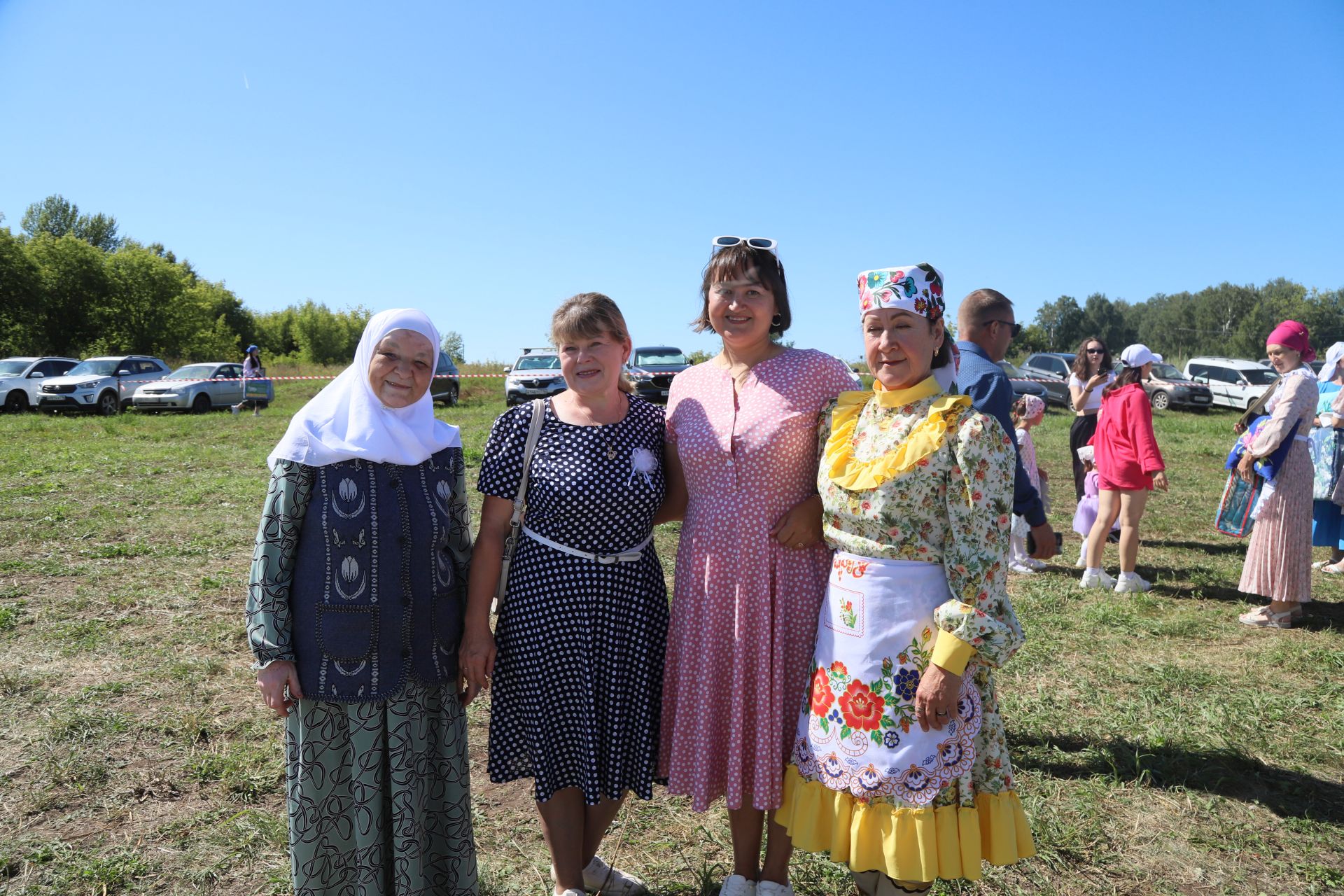 Бәхет эзләп ерак киткәннәрне Авыл көне дәшеп кайтара