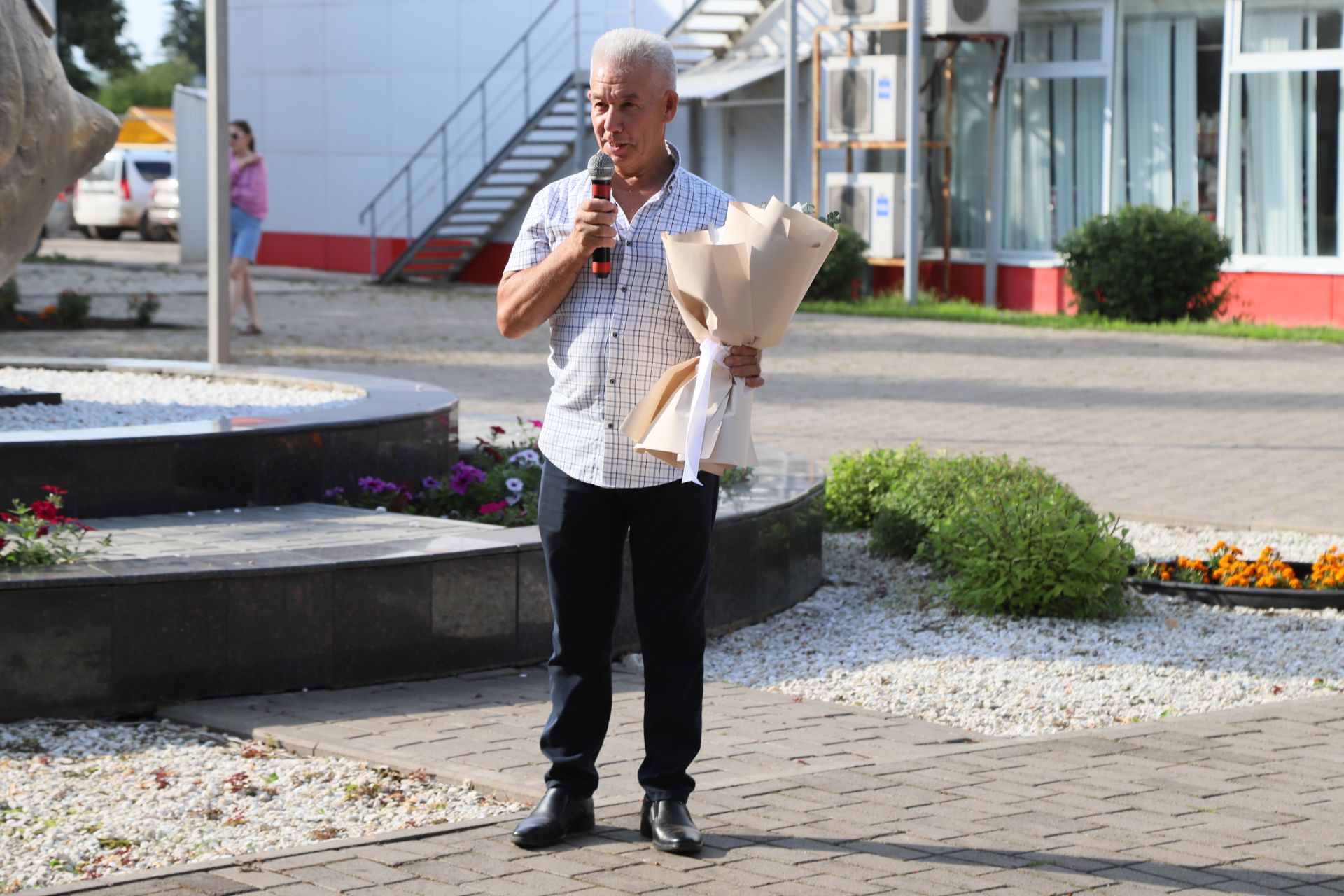 Мөслимнең «Бәхет» скверында Гаилә, мәхәббәт һәм тугрылык көненә багышланган чара үтте
