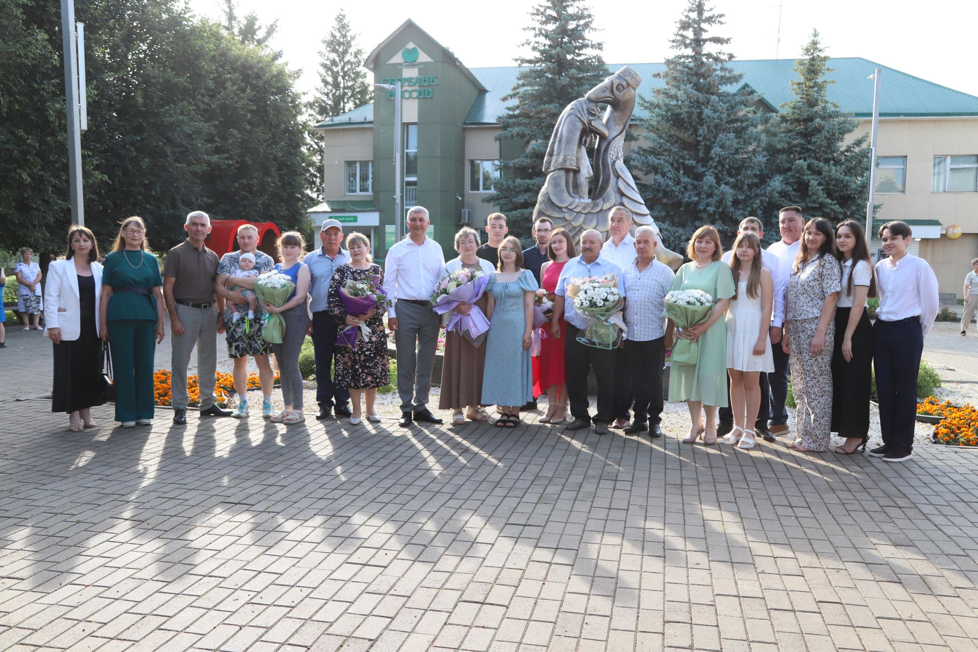 Мөслимнең «Бәхет» скверында Гаилә, мәхәббәт һәм тугрылык көненә багышланган чара үтте
