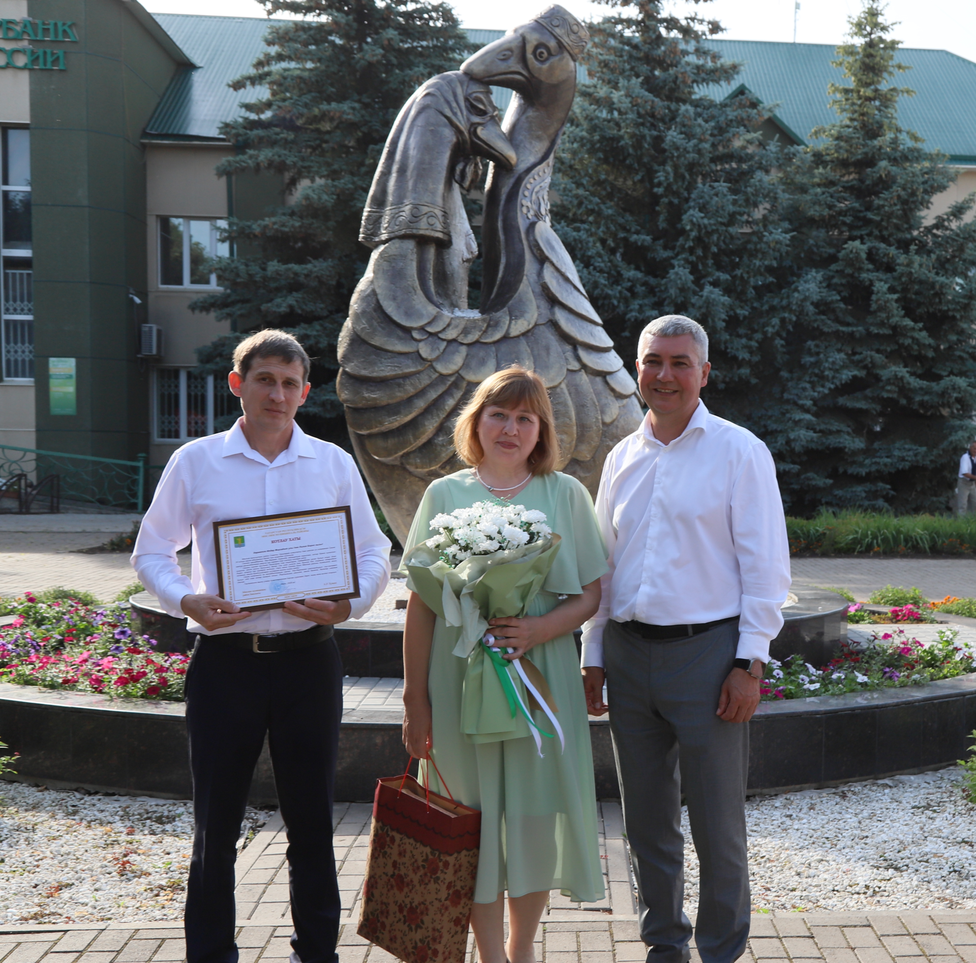 Мөслимнең «Бәхет» скверында Гаилә, мәхәббәт һәм тугрылык көненә багышланган чара үтте