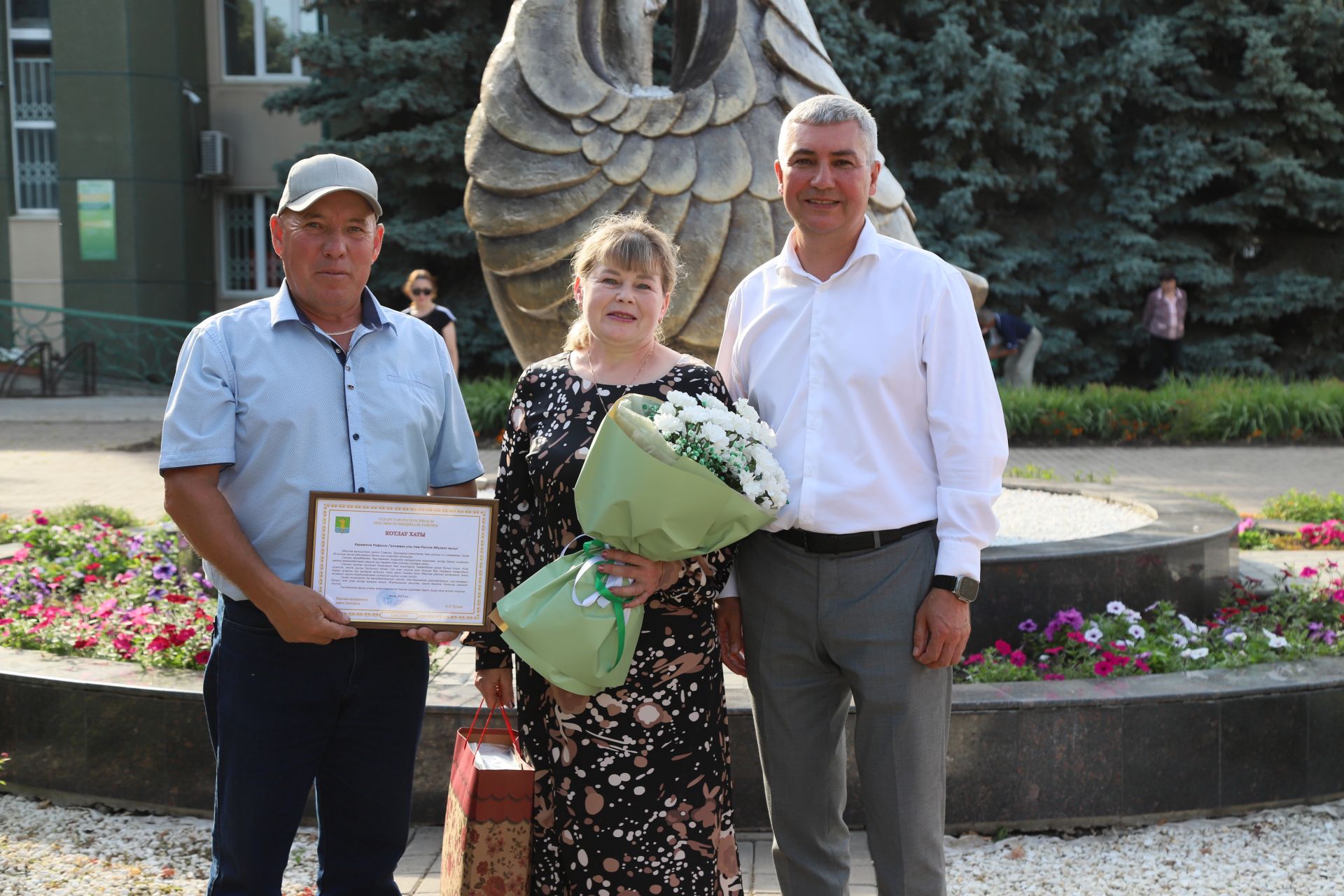 Мөслимнең «Бәхет» скверында Гаилә, мәхәббәт һәм тугрылык көненә багышланган чара үтте