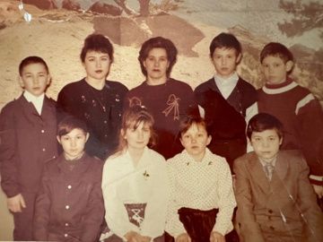 Тат.Шуран урта мәктәбе чыгарылышлары очрашуы: 25 елдан соң хатирәләр