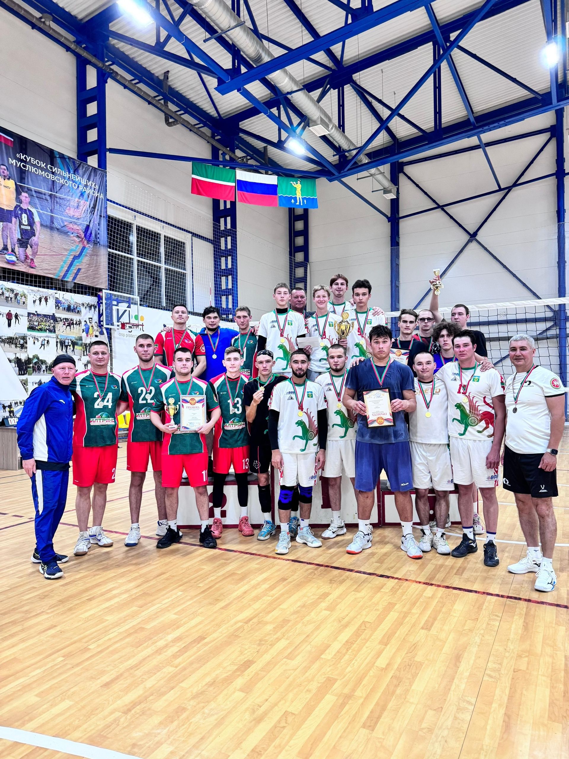 «Яшьлек» спорт комплексында волейбол турниры узды