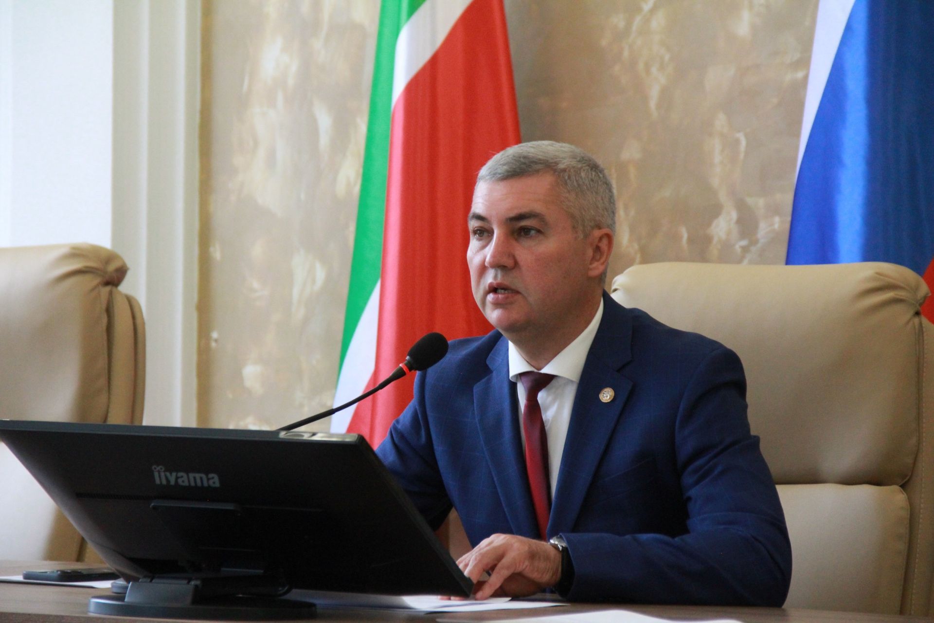 Район башлыгы Альберт Хуҗин җитәкчелегендә киңәйтелгән киңәшмә узды