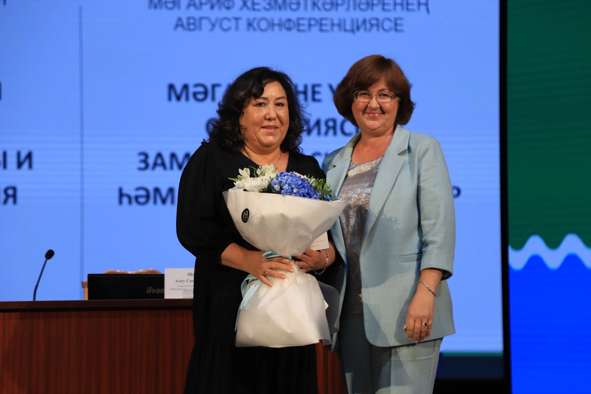 Бүген укытучылар киңәшмәсе узды