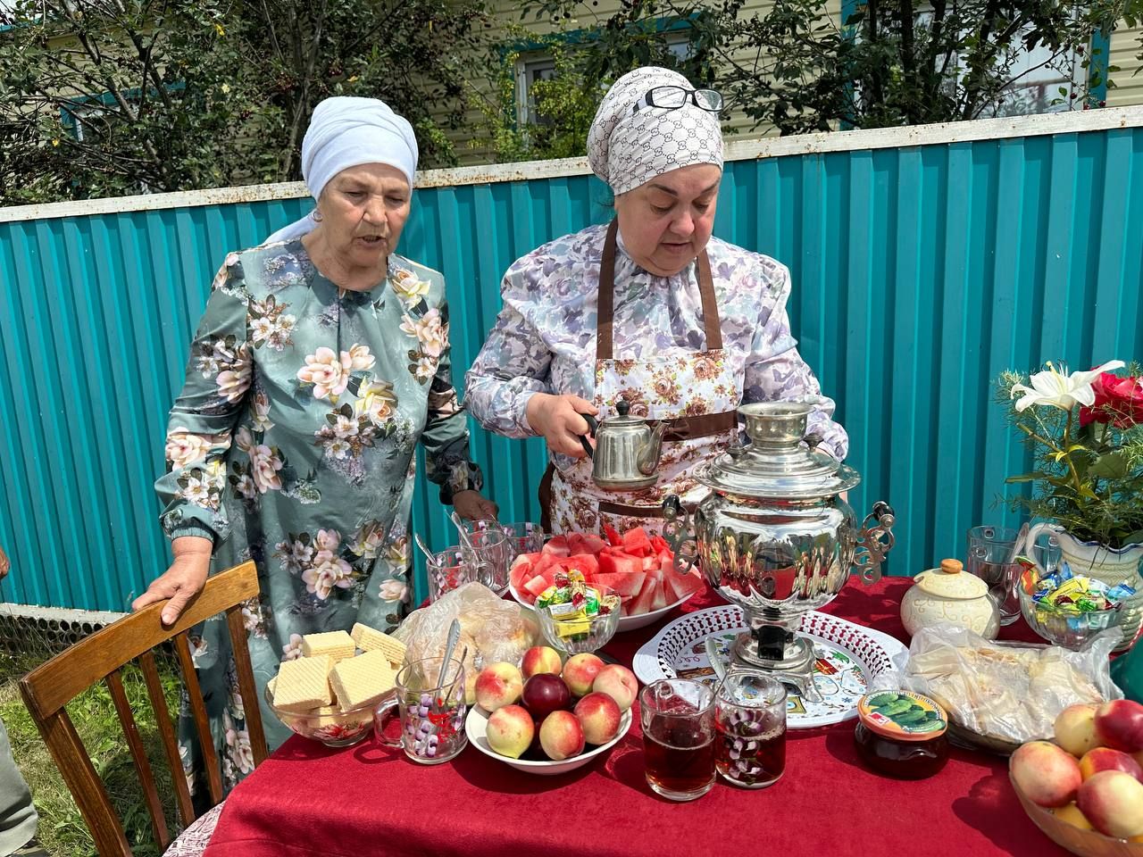 Бер очрашу – үзе бер гомер