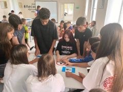 «Юл калейдоскобы»: Мөслим районы балалары юл иминлеге кагыйдәләрен мавыктыргыч викторинада үзләштерде