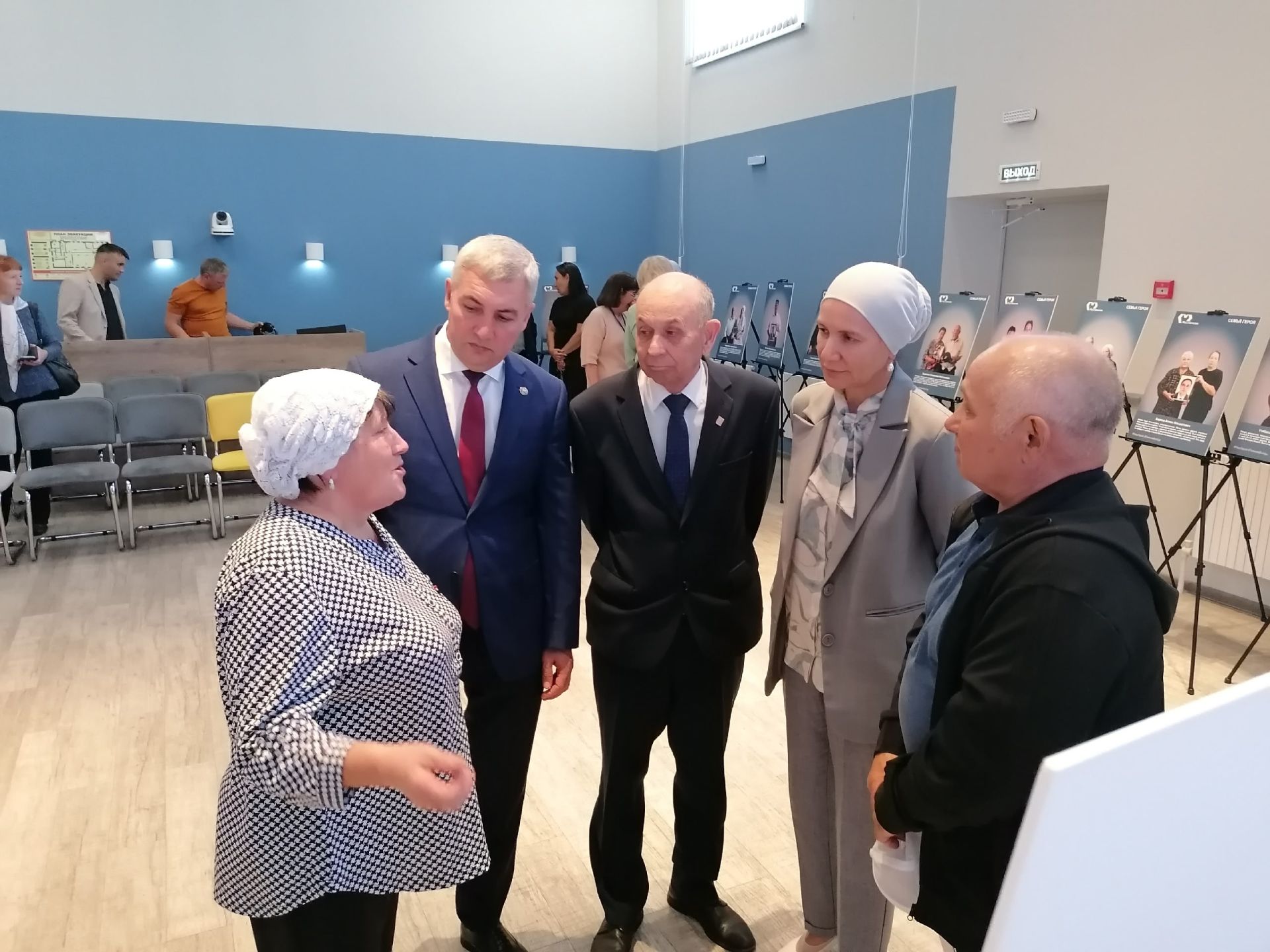 Мөслимдә «Герой әтисе» исемле күчмә фотокүргәзмә ачылды