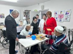 Бүген Мөслимгә ТР Хезмәт, мәшгульлек һәм социаль яклау министры Эльмира Зарипова килде