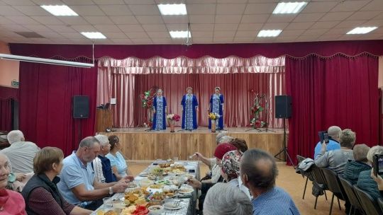 Кичә Рус Шуган авылы мәдәният йортында өлкәннәр көне узды