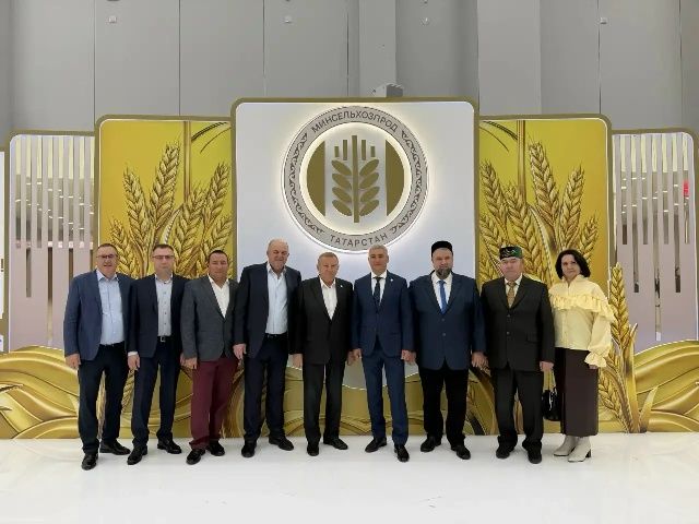 Мөслим районы делегациясе ТР Рәисенең тантаналы кабул итүендә катнашты!