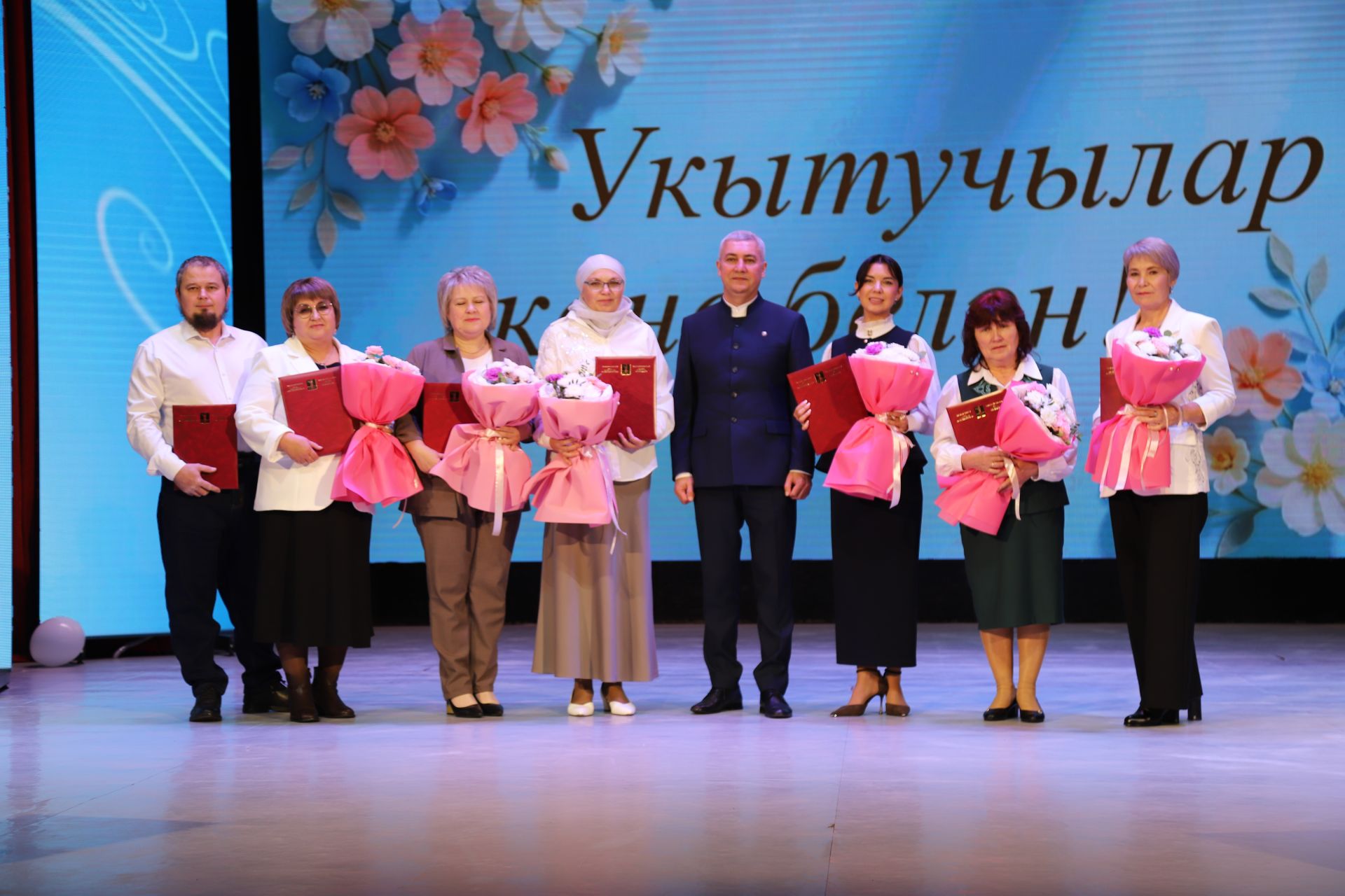 Сез – изге хезмәттә